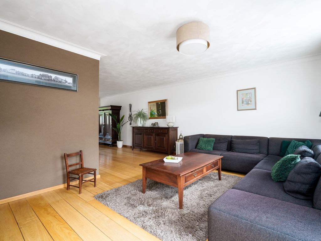 Oeverzwaluw 55, 'S-Hertogenbosch