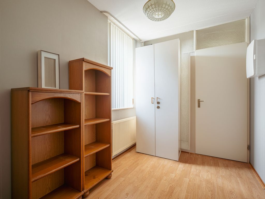 Oeverzwaluw 55, 'S-Hertogenbosch