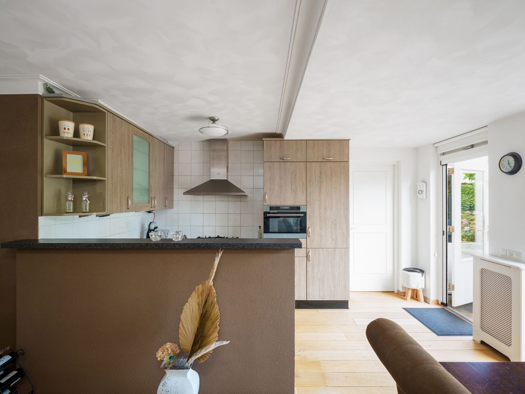 Oeverzwaluw 55, 'S-Hertogenbosch