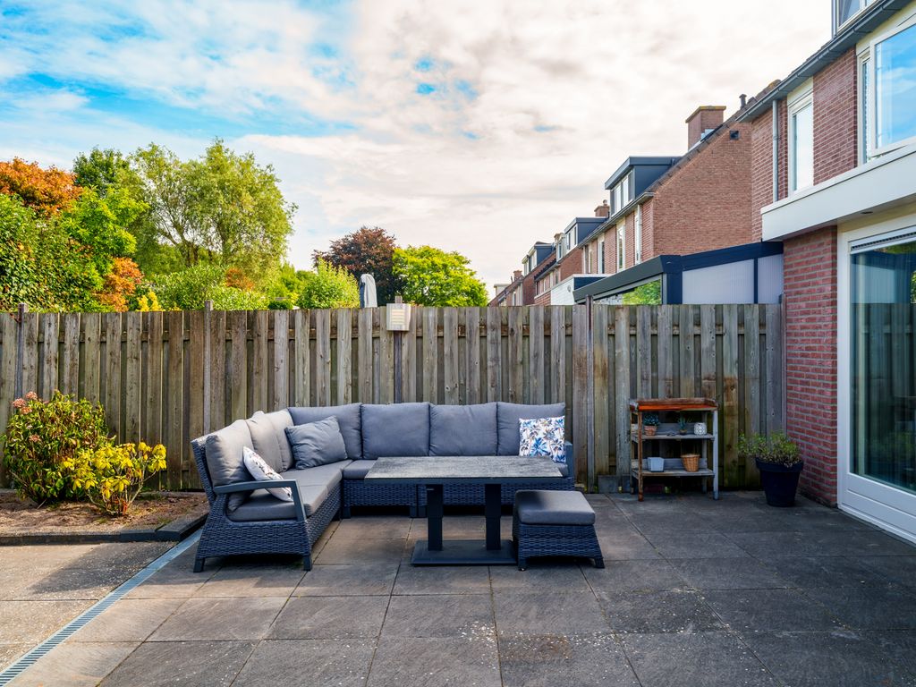 Oeverzwaluw 55, 'S-Hertogenbosch