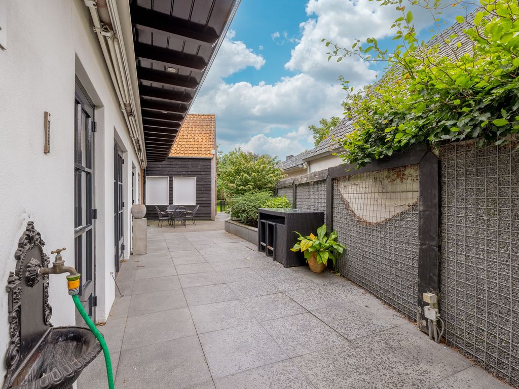 Wolput 83A, Vlijmen