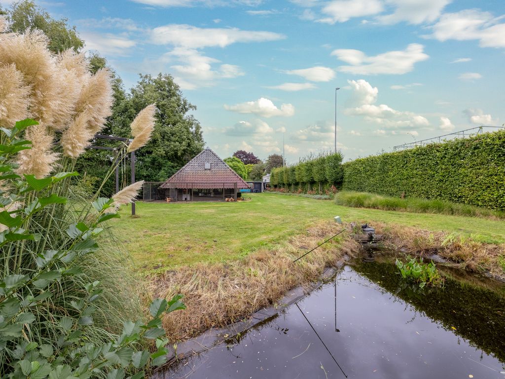 Wolput 83A, Vlijmen