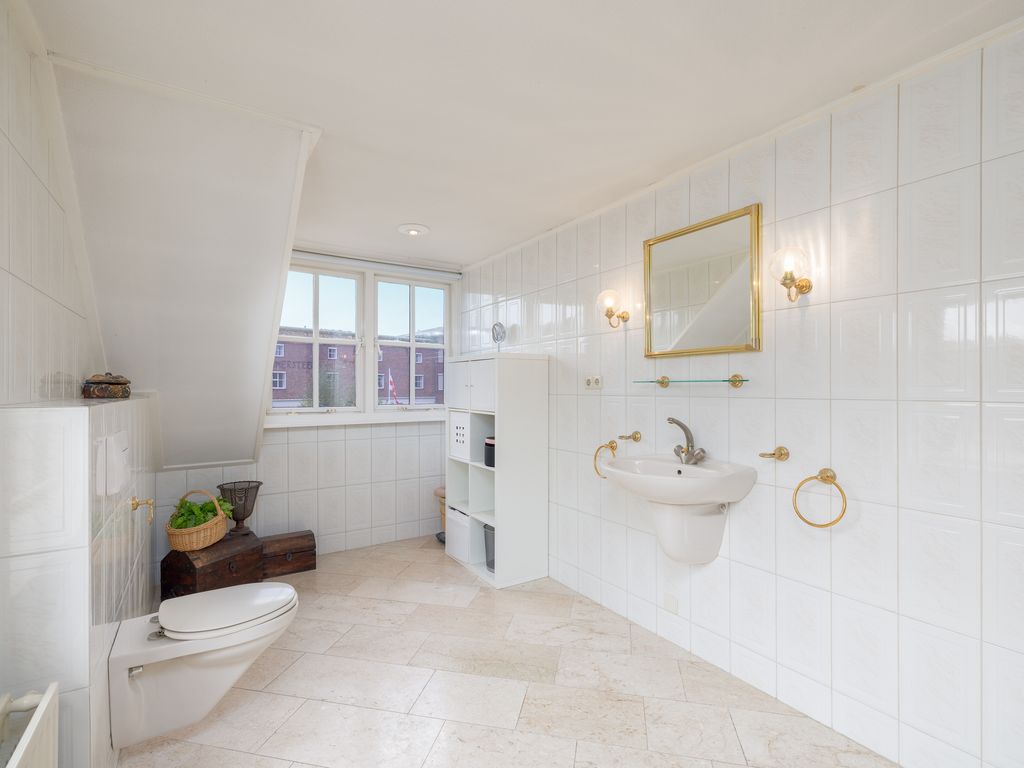 Wolput 83A, Vlijmen