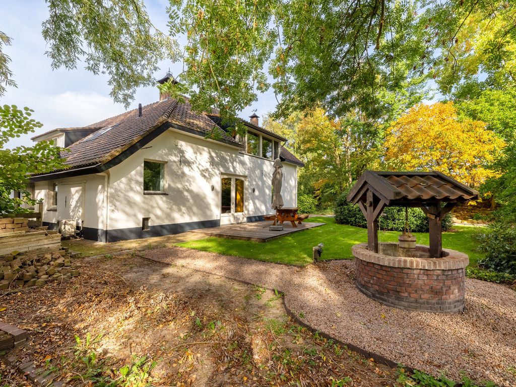 Runselstraat 10, Berghem