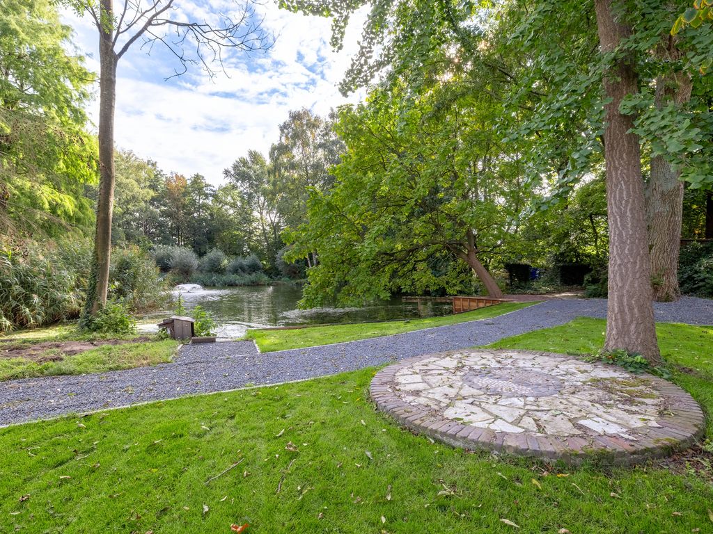 Runselstraat 10, Berghem