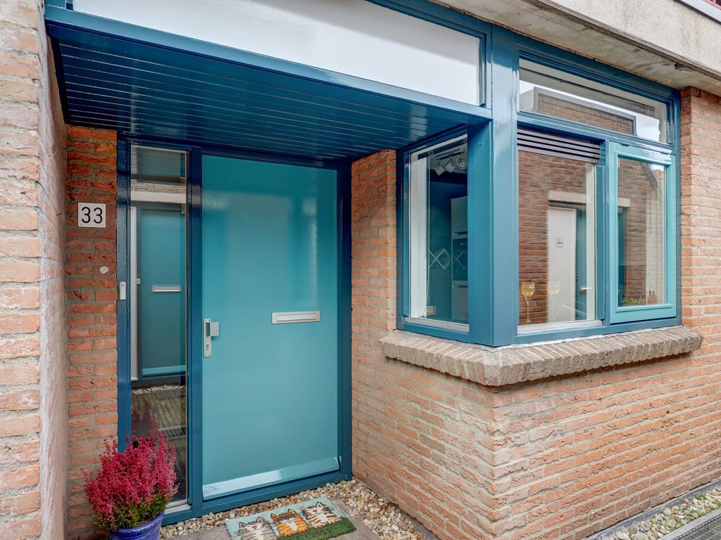 Regentesseplantsoen 33, GOUDA