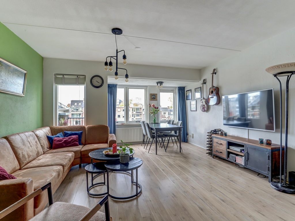 Regentesseplantsoen 33, GOUDA