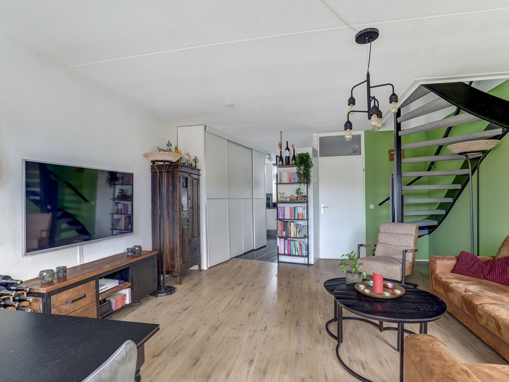 Regentesseplantsoen 33, GOUDA