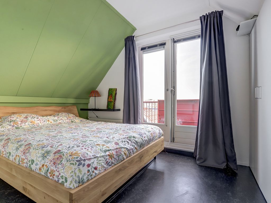 Regentesseplantsoen 33, GOUDA