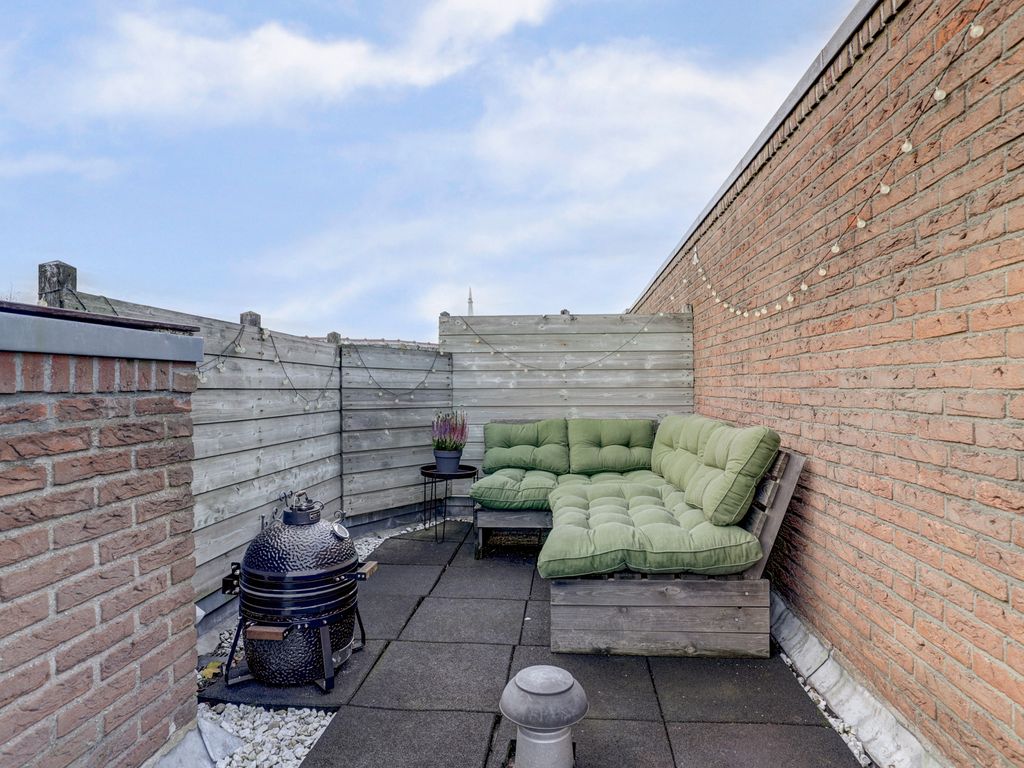 Regentesseplantsoen 33, GOUDA