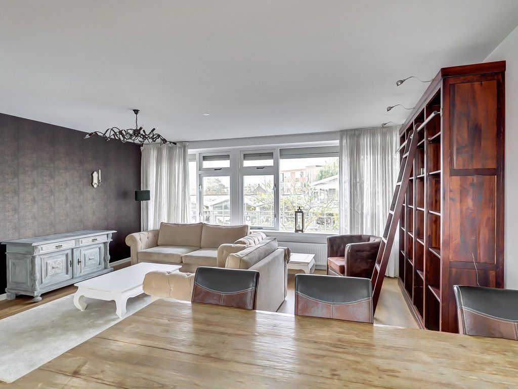 Van Staverenstraat 20a, REEUWIJK