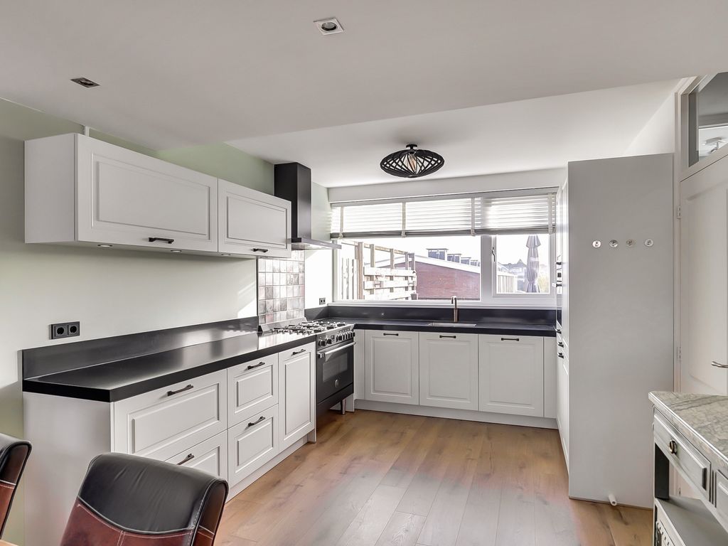 Van Staverenstraat 20a, REEUWIJK