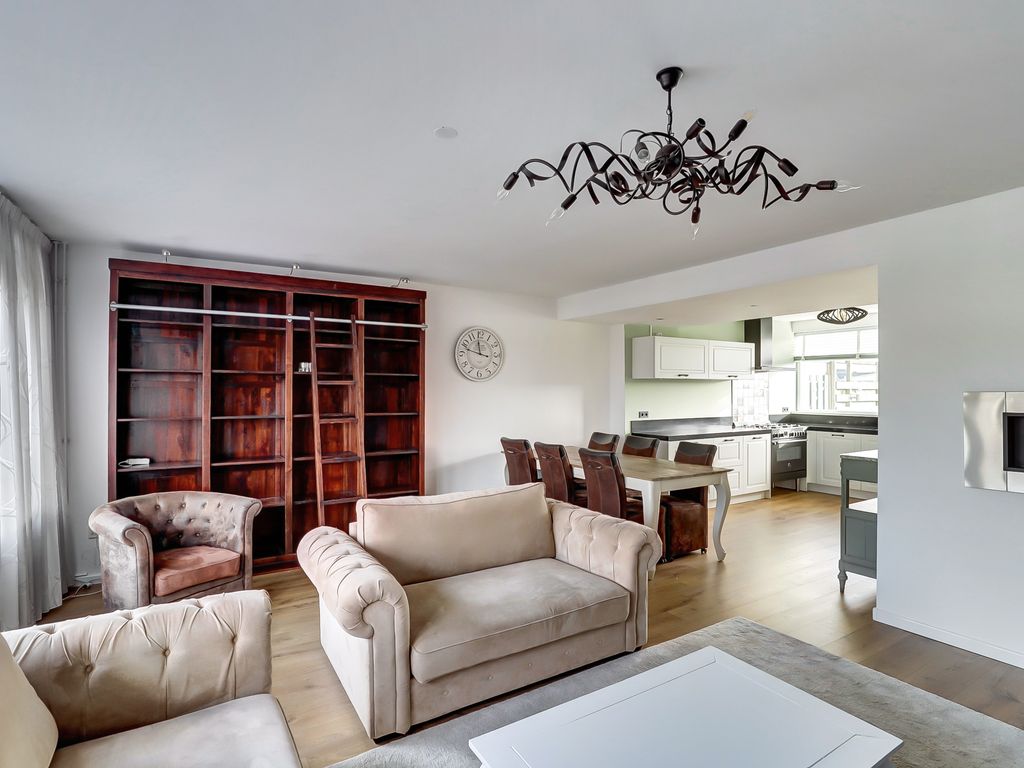 Van Staverenstraat 20a, REEUWIJK