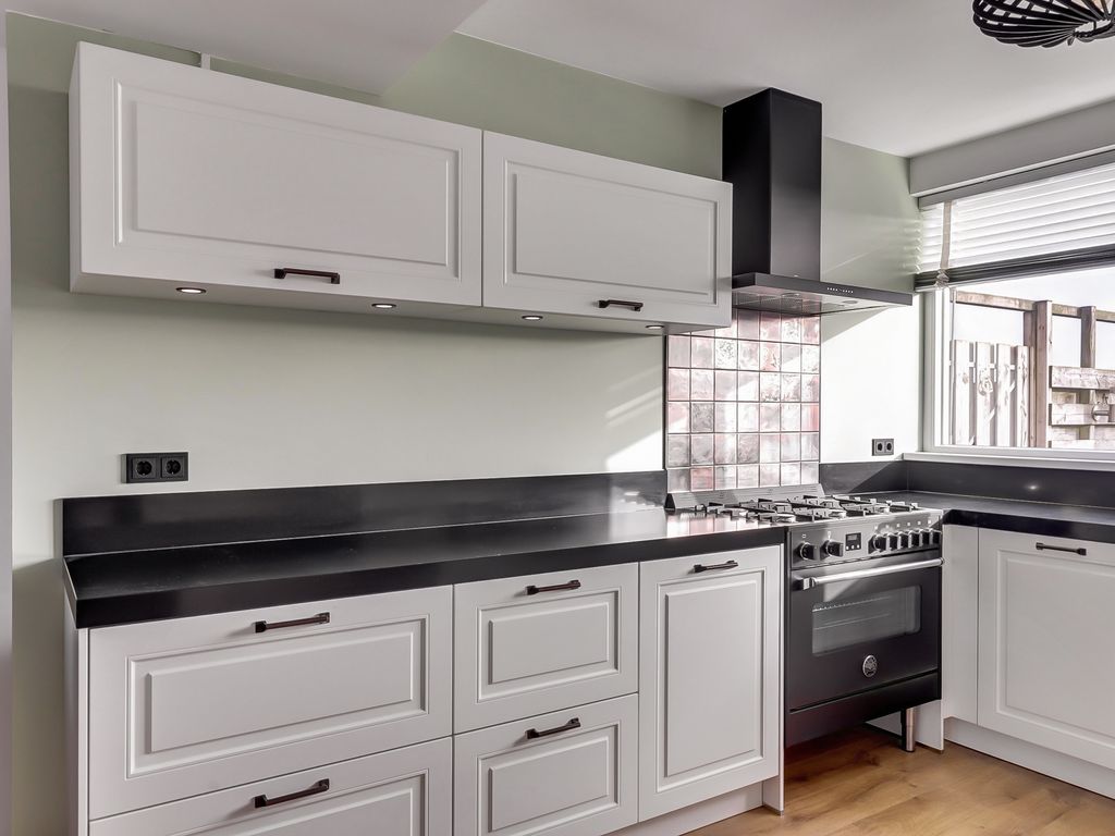 Van Staverenstraat 20a, REEUWIJK