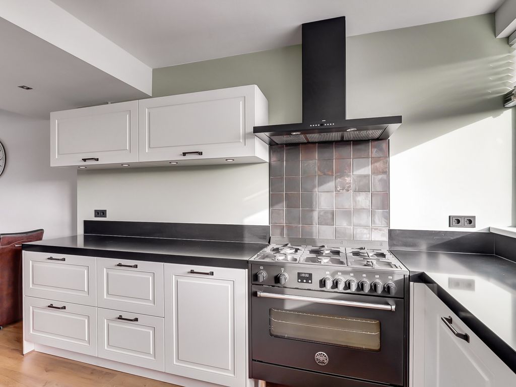 Van Staverenstraat 20a, REEUWIJK