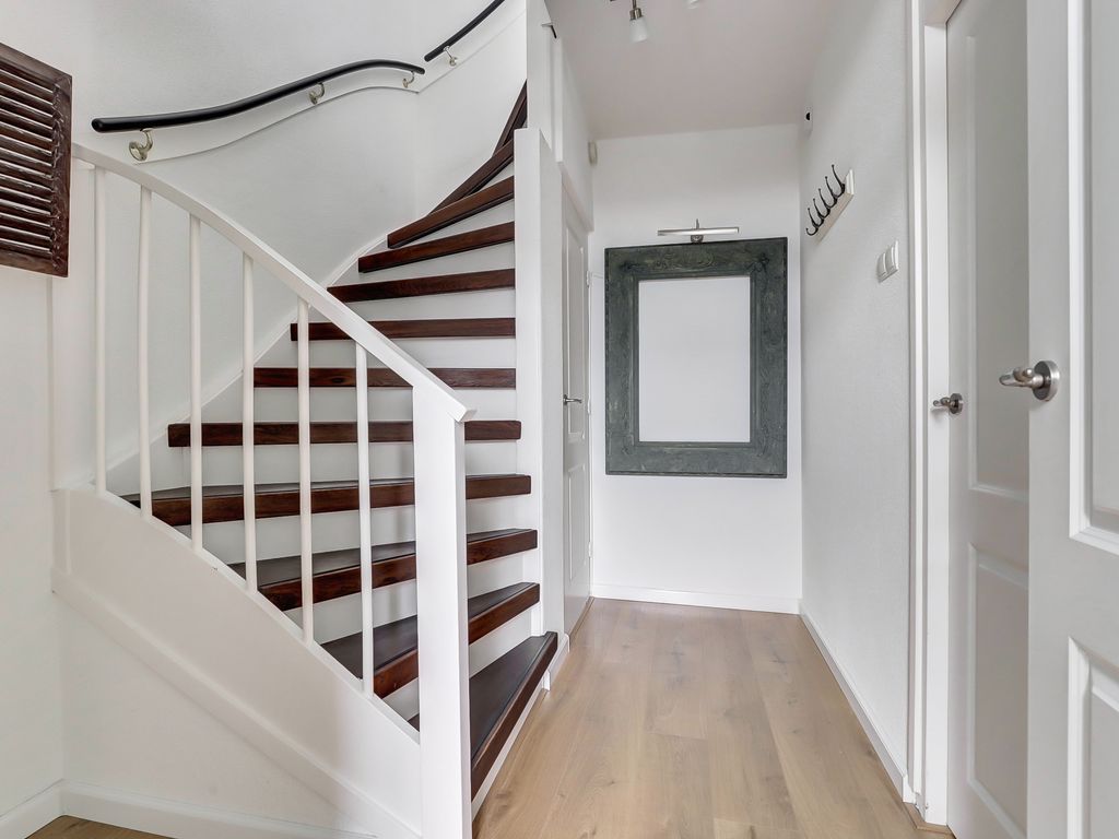 Van Staverenstraat 20a, REEUWIJK