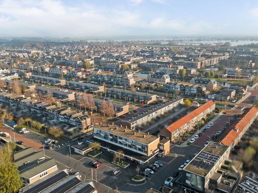 Van Staverenstraat 20a, REEUWIJK