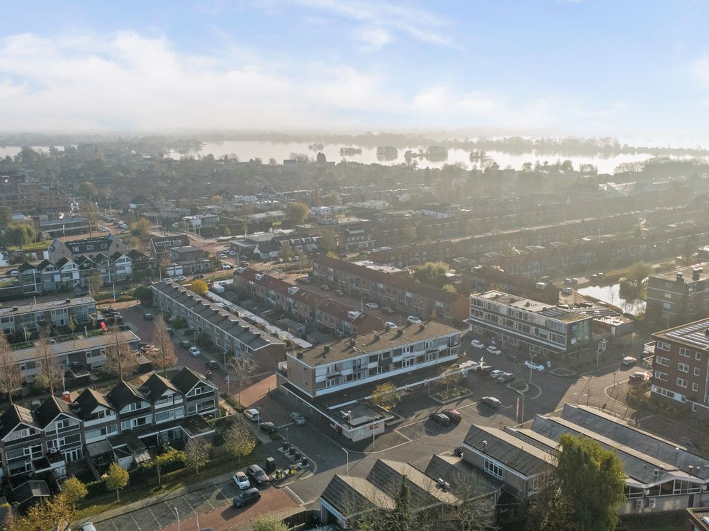 Van Staverenstraat 20a, REEUWIJK