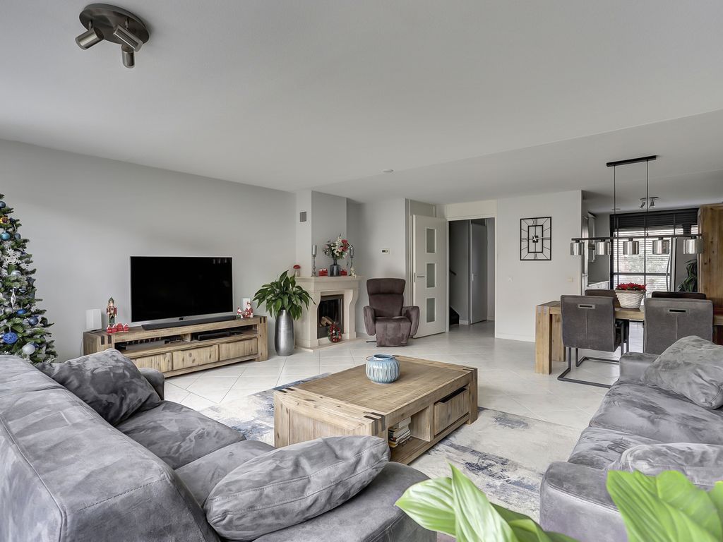 Ooievaardreef 23, MOORDRECHT