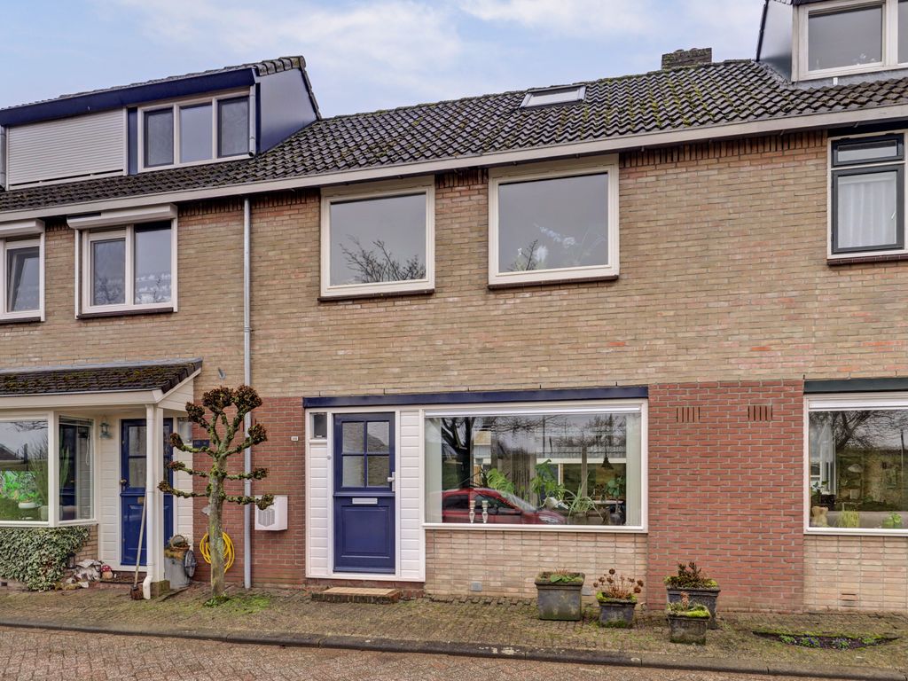 Dunantstraat 100, HAASTRECHT
