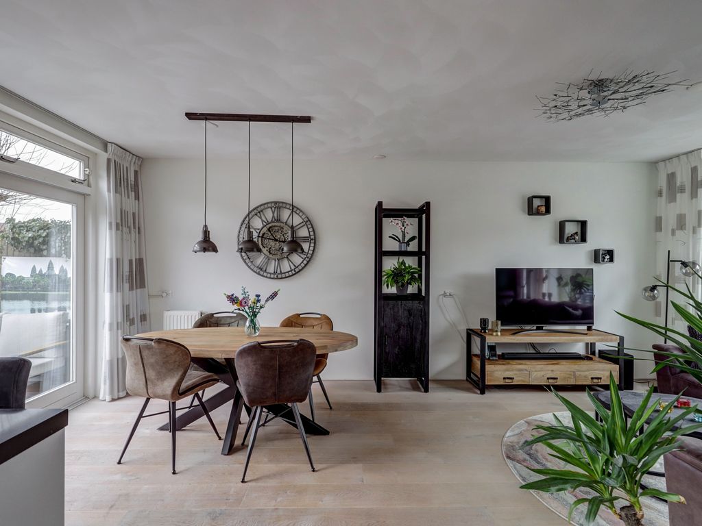 Dunantstraat 100, HAASTRECHT