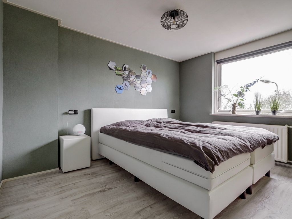 Dunantstraat 100, HAASTRECHT