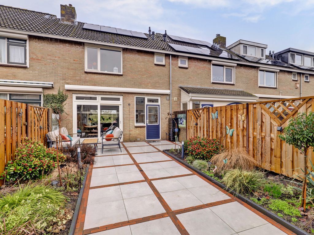 Dunantstraat 100, HAASTRECHT