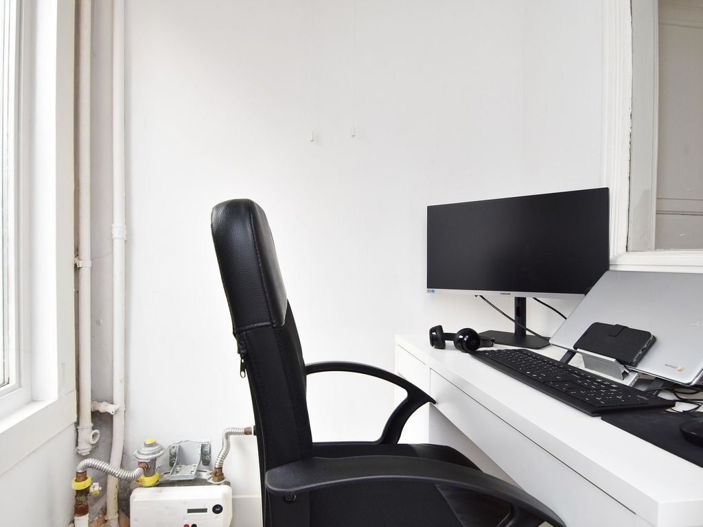 Van de Veldestraat 16, 'S-GRAVENHAGE