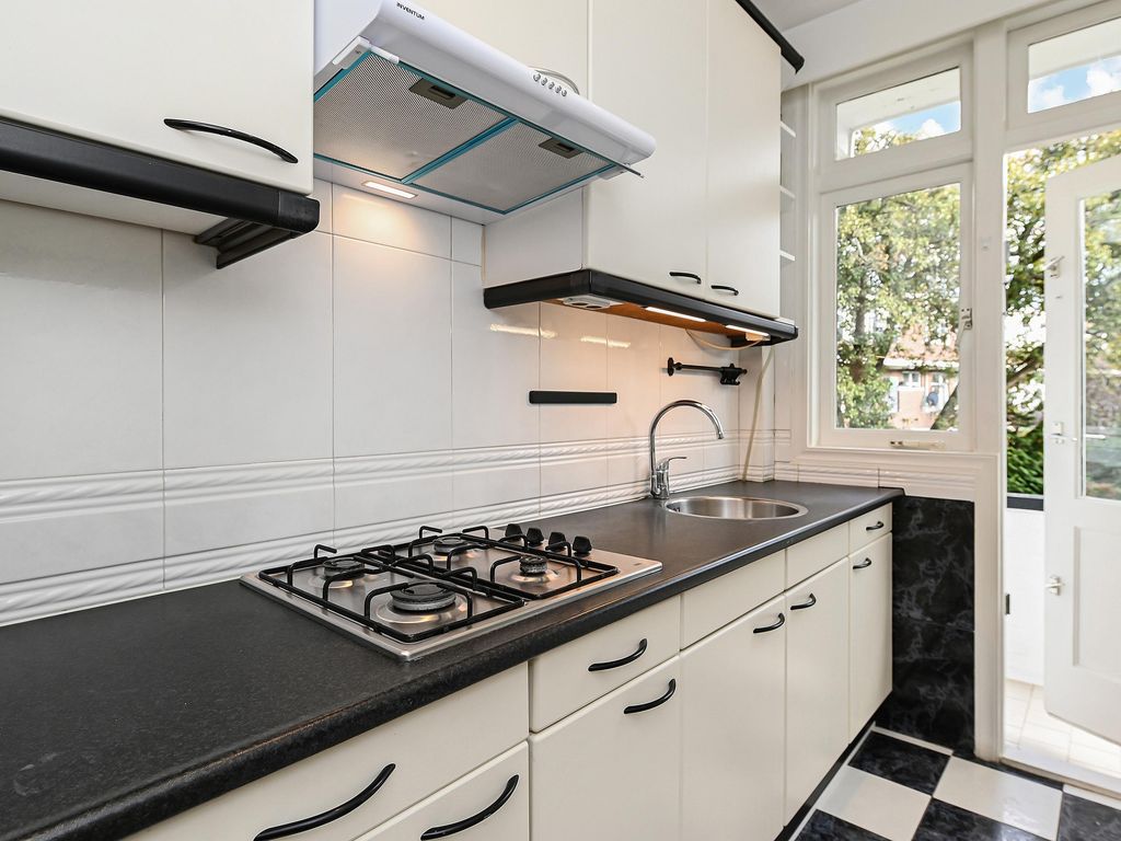 Barneveldstraat 60, 'S-GRAVENHAGE