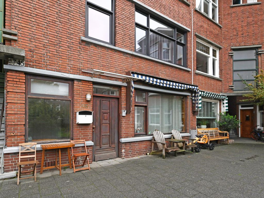 Perenstraat 43, 'S-GRAVENHAGE