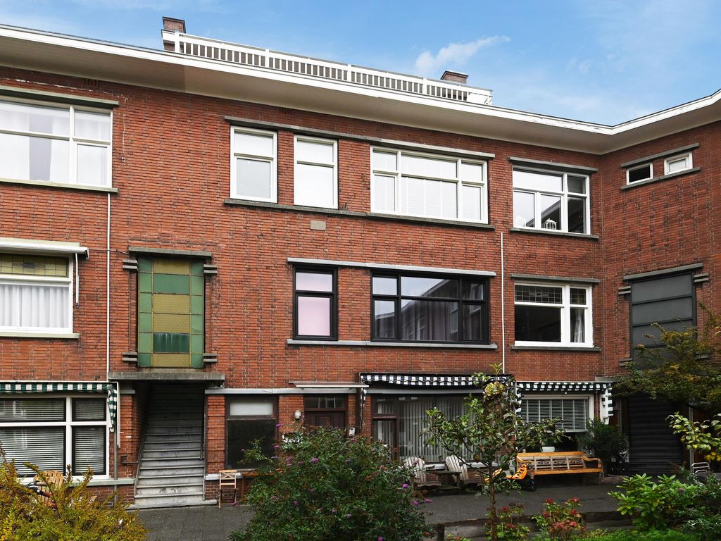 Perenstraat 43, 'S-GRAVENHAGE