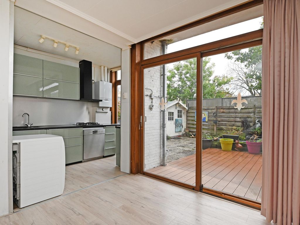 Perenstraat 43, 'S-GRAVENHAGE