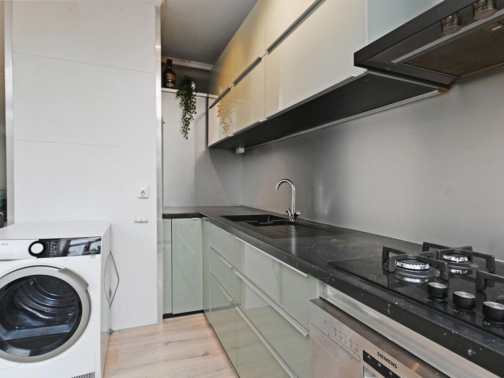 Perenstraat 43, 'S-GRAVENHAGE