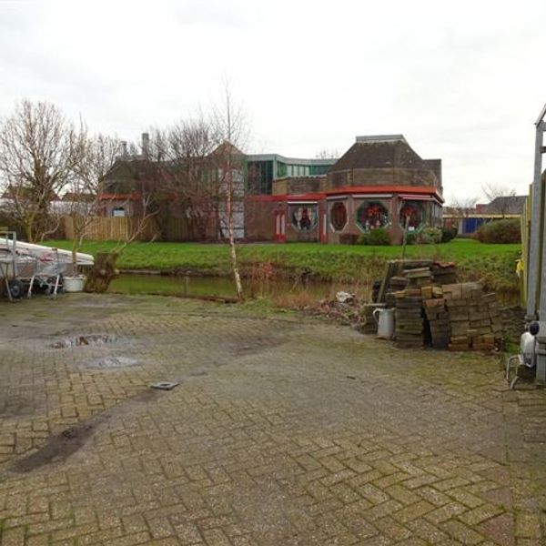 De Goorn 44, De Goorn