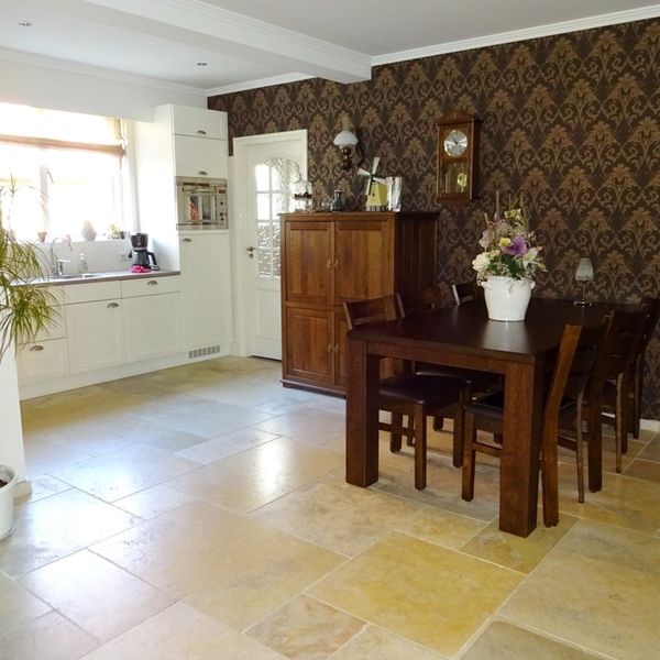 Bernhardstraat 10, Avenhorn