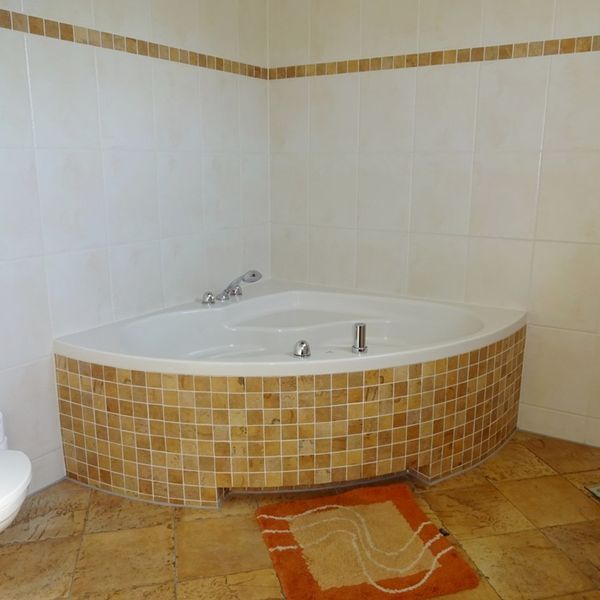 Bernhardstraat 10, Avenhorn