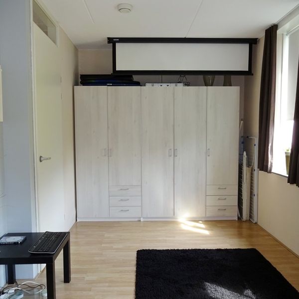 Raaigras 8, De Goorn