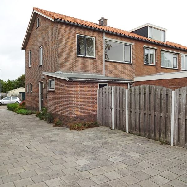 Bernhardstraat 17, Avenhorn