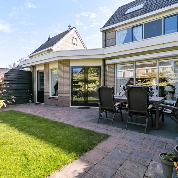 Meerval 11, Avenhorn