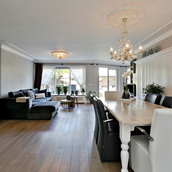 Meerval 11, Avenhorn