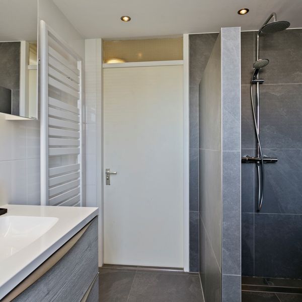 Meerval 11, Avenhorn