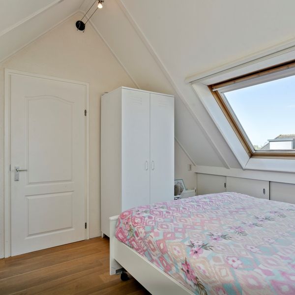 Meerval 11, Avenhorn