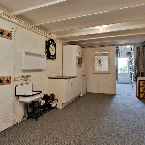 Meerval 11, Avenhorn