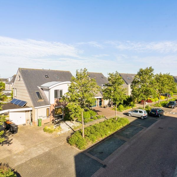 Meerval 11, Avenhorn