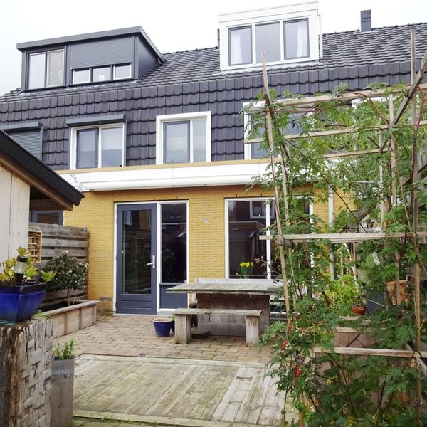 Reukgras 11, De Goorn