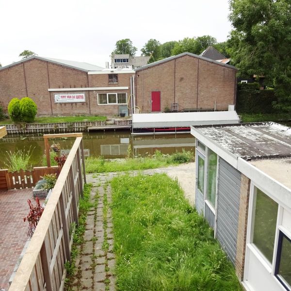 De Hoef 8, Avenhorn