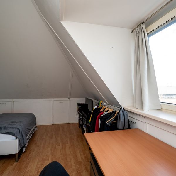 Pennekamplaan 55, Oosterblokker