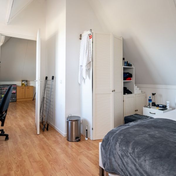 Pennekamplaan 55, Oosterblokker