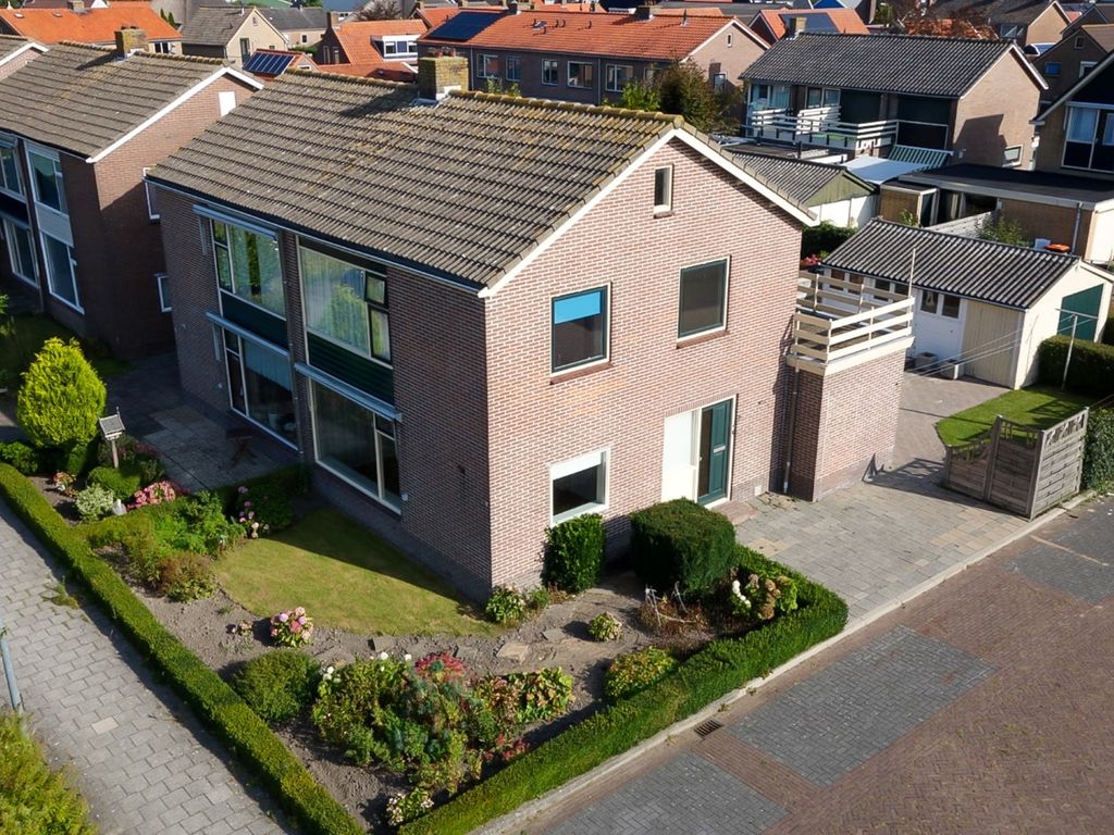 Beatrixlaan 2, Avenhorn