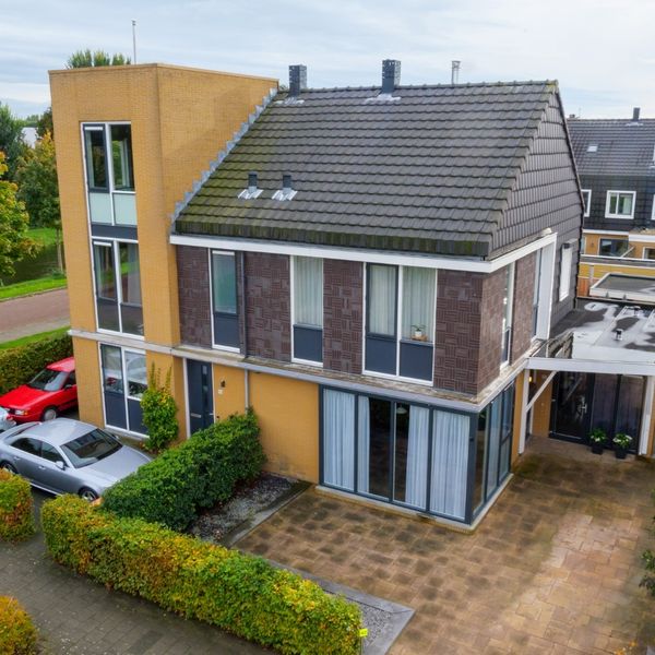 Rietgras 42, De Goorn